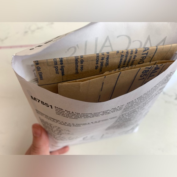 3/$30 BUNDLE&SAVE ✨ McCall's M7851 Bags Sewing Patterns - Picture 7 of 9